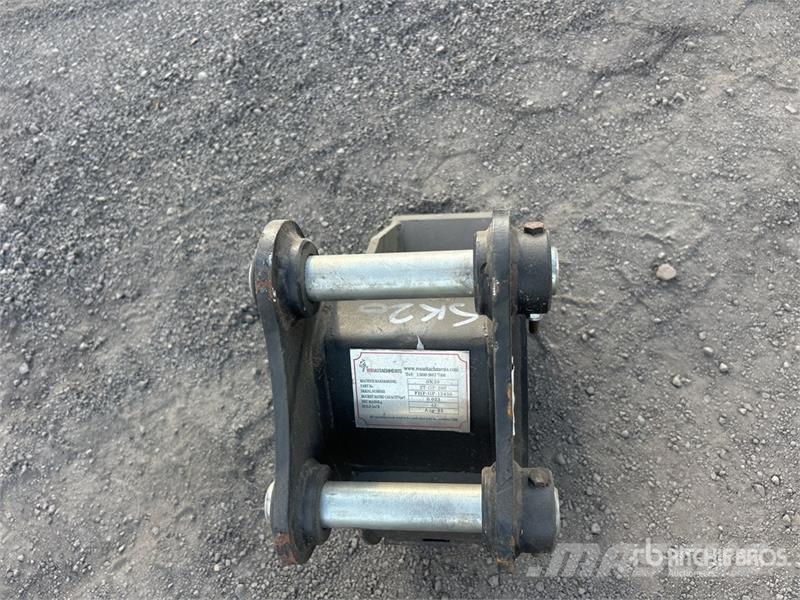 Roo Attachments SK20 200 mm Q/C Bucket Buckets