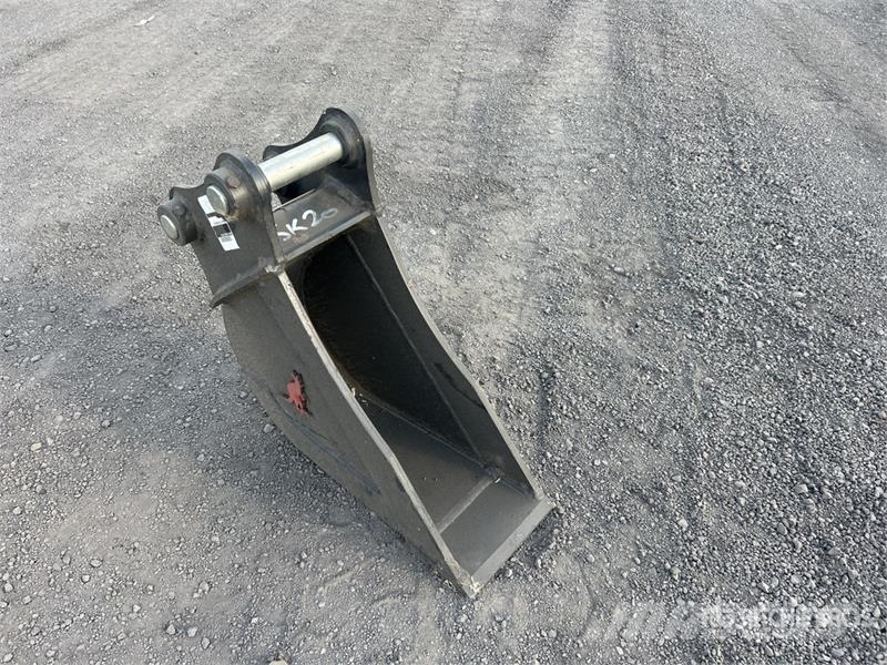 Roo Attachments SK20 200 mm Q/C Bucket Buckets