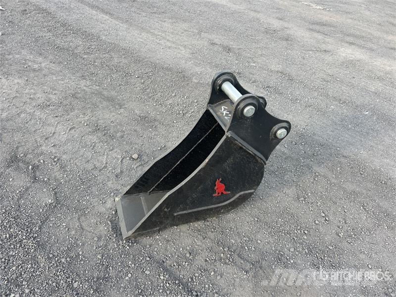 Roo Attachments SK20 200 mm Q/C Bucket Buckets