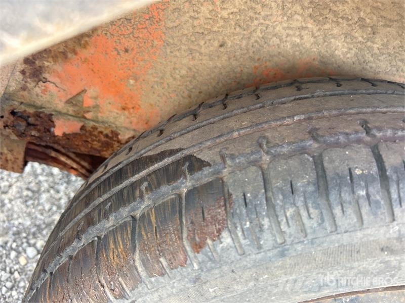  S/A Traffic Light (Inoperable) Aydinlatma kuleleri