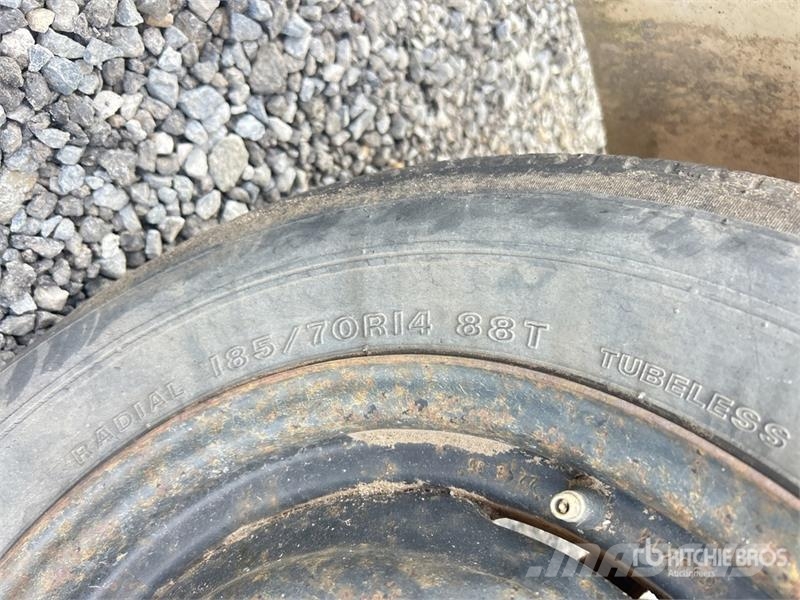  S/A Traffic Light (Inoperable) Aydinlatma kuleleri