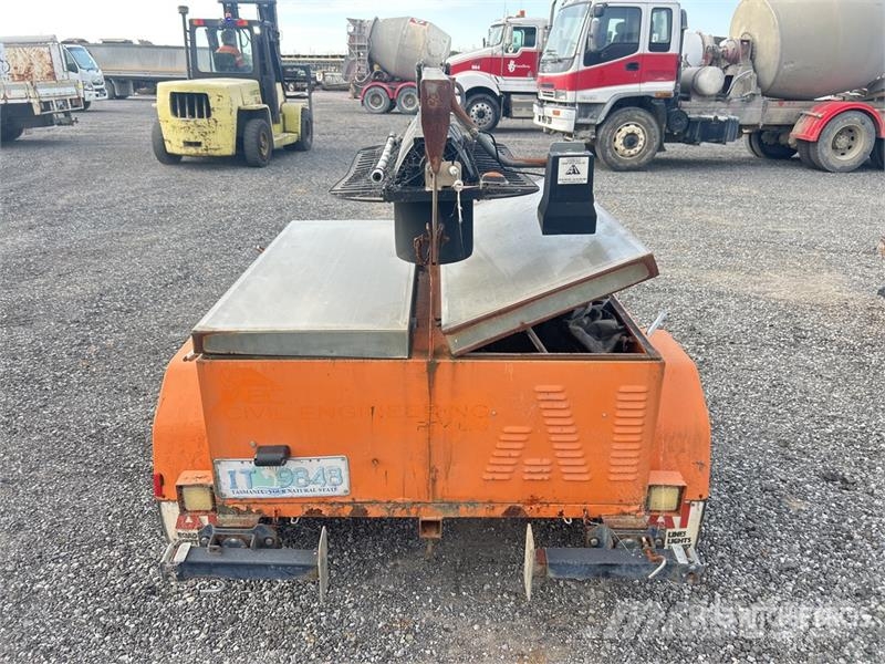  S/A Traffic Light (Inoperable) Aydinlatma kuleleri