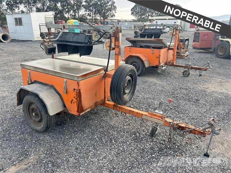  S/A Traffic Light (Inoperable) Aydinlatma kuleleri