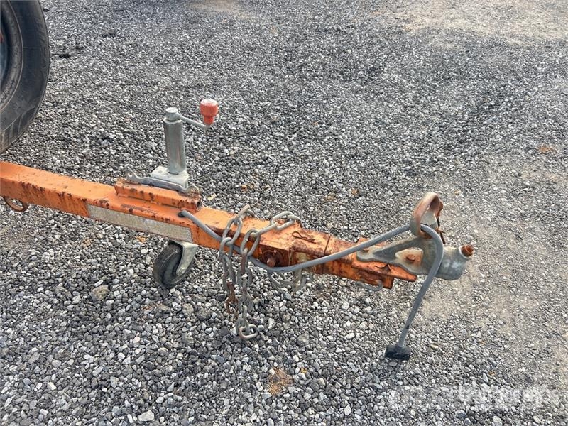  S/A Traffic Light (Inoperable) Aydinlatma kuleleri