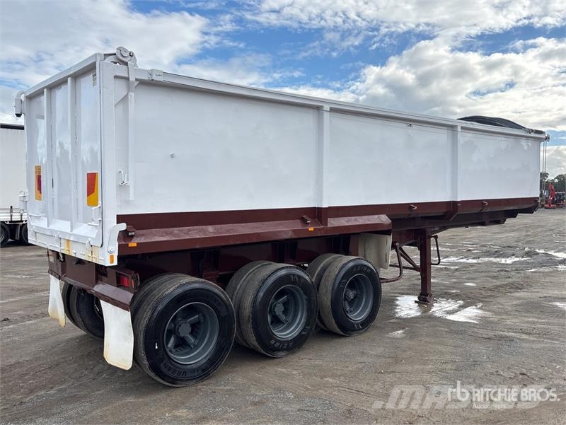S & T Fabrication 9 m Tri/A End Dump Trailer Tipper trailers
