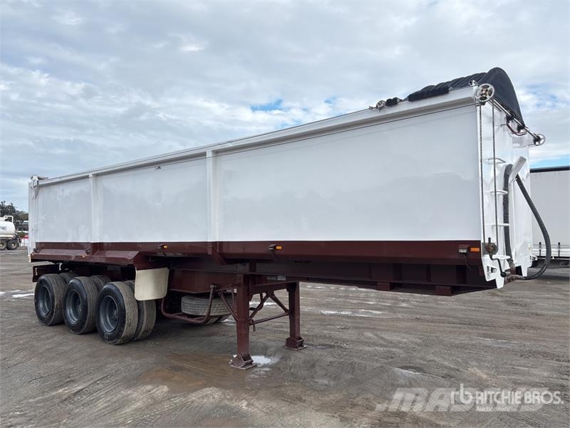 S & T Fabrication 9 m Tri/A End Dump Trailer Tipper trailers