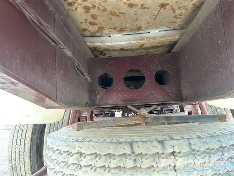 S & T Fabrication 9 m Tri/A End Dump Trailer Tipper trailers
