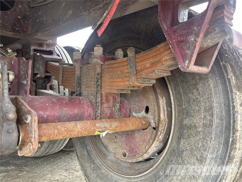 S & T Fabrication 9 m Tri/A End Dump Trailer Tipper trailers