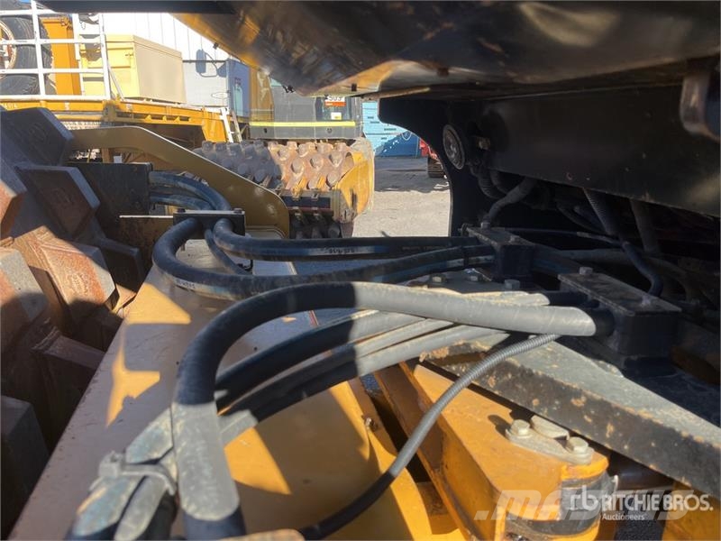 Sany SSR180C-8 Padfoot Drum Compactor 单轮压路机