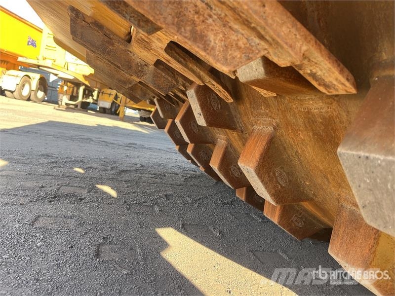 Sany SSR180C-8 Padfoot Drum Compactor 单轮压路机