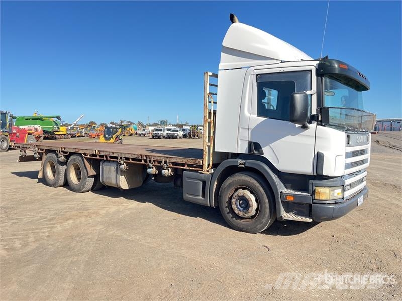 Scania P124 6x4 Flatbed Truck Pritschenwagen/Pritschenwagen mit Seitenklappe