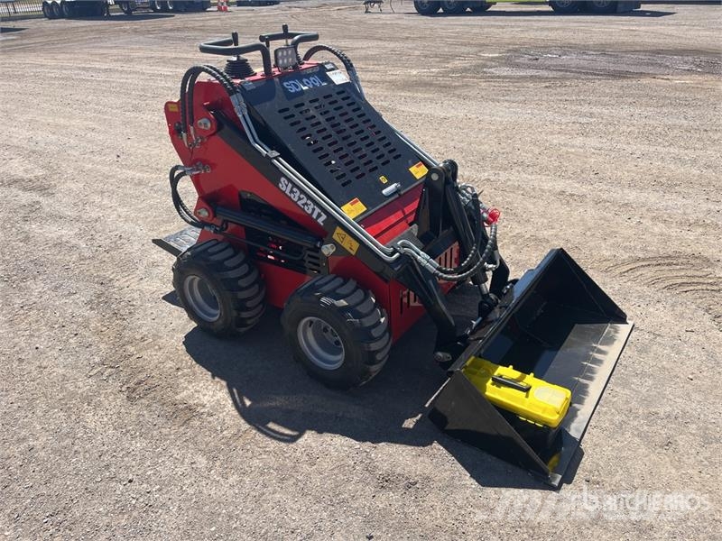  SDLOOL SL-323TZ Mini Skid Steer Loader (Unused) لوادر انزلاقية التوجيه