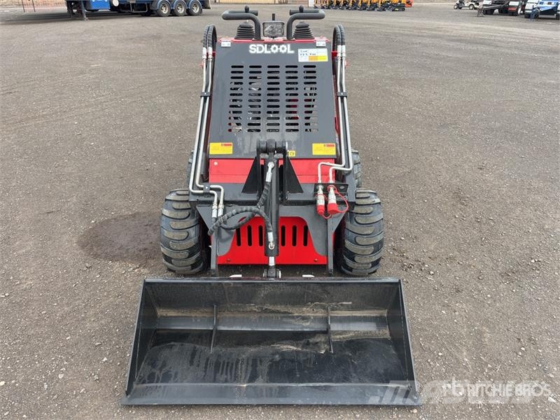 SDLOOL SL-323TZ Mini Skid Steer Loader (Unused) Skid steer loaders