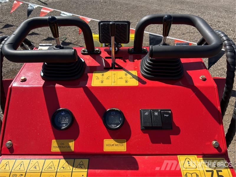 SDLOOL SL-323TZ Mini Skid Steer Loader (Unused) Skid steer loaders