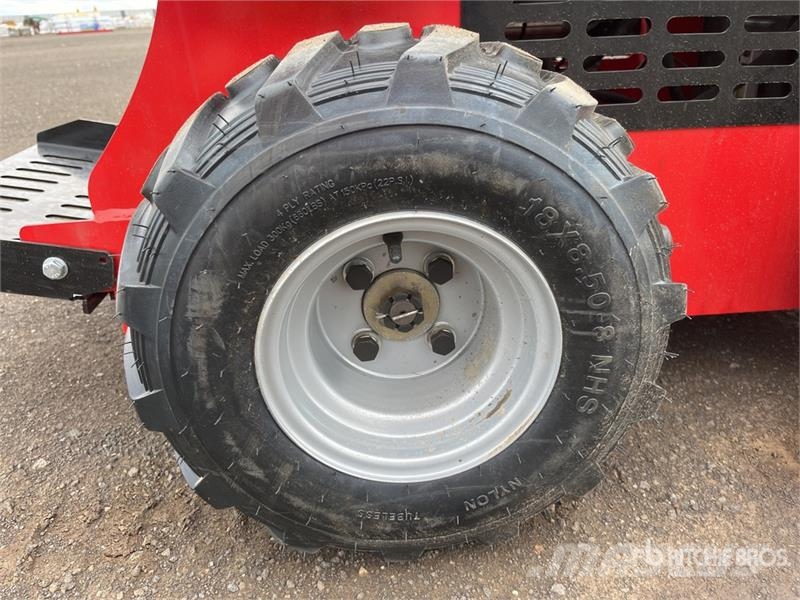  SDLOOL SL-323TZ Mini Skid Steer Loader (Unused) Skid steer loaders