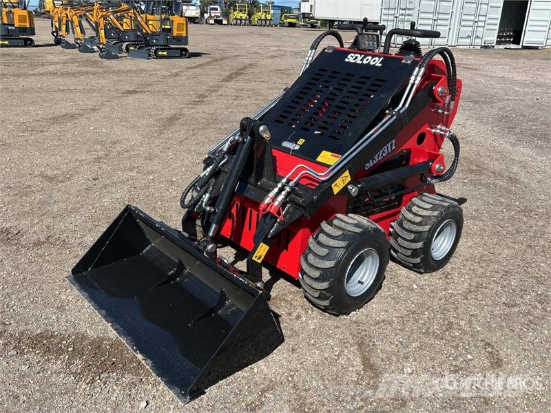 SDLOOL SL-323TZ Mini Skid Steer Loader (Unused) Skid steer loaders