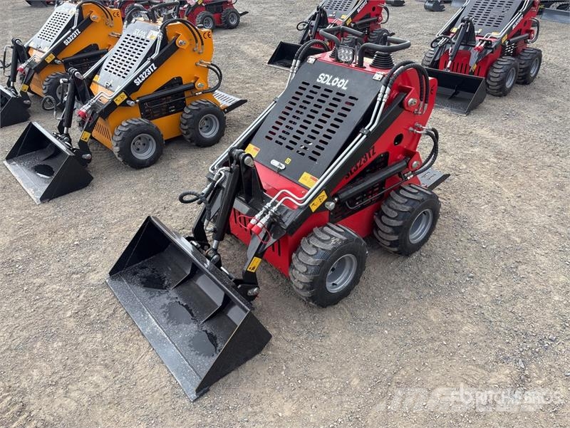  SDLOOL SL-323TZ Mini Skid Steer Loader (Unused) Skid steer loaders