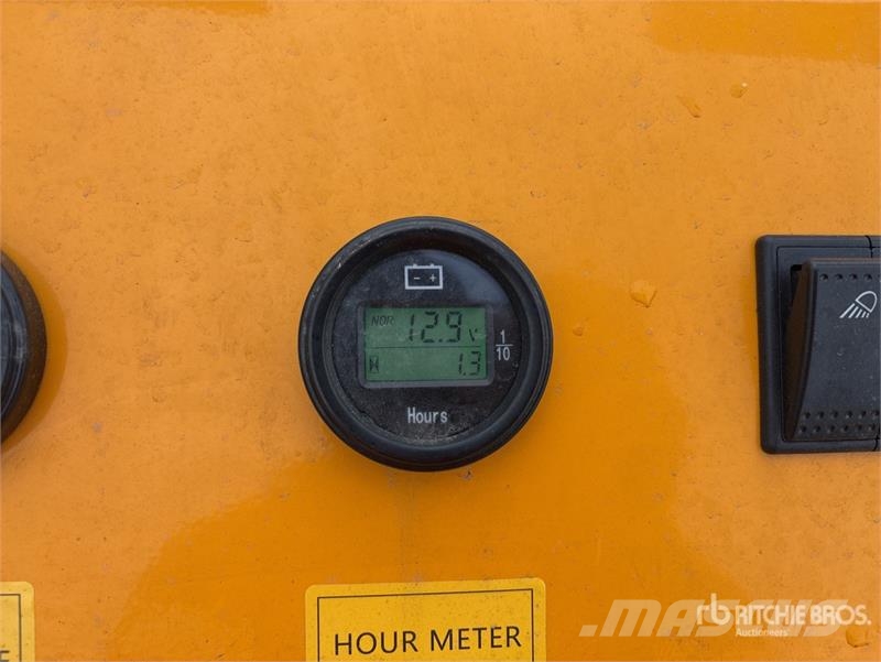  SDLOOL SL-323TZD Mini Skid Steer Loader (Unused) Skid steer mini nakladalci