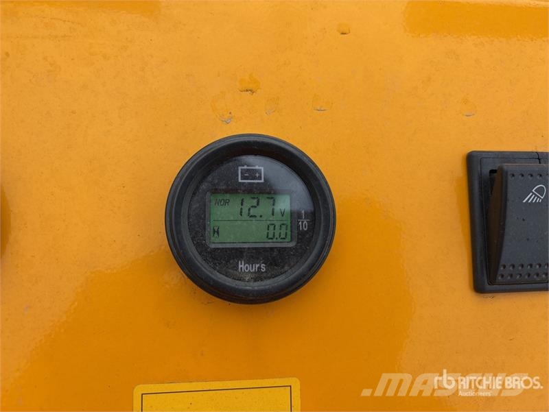 SDLOOL SL-323TZD Mini Skid Steer Loader (Unused) スキッドステアローダー