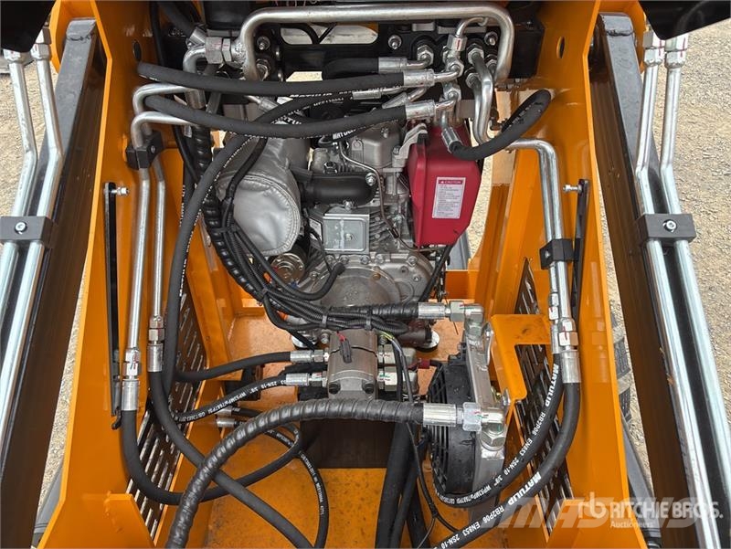  SDLOOL SL-323TZD Mini Skid Steer Loader (Unused) Skid steer mini nakladalci