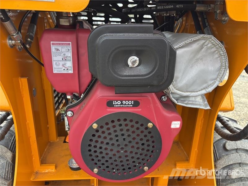 SDLOOL SL-323TZD Mini Skid Steer Loader (Unused) スキッドステアローダー