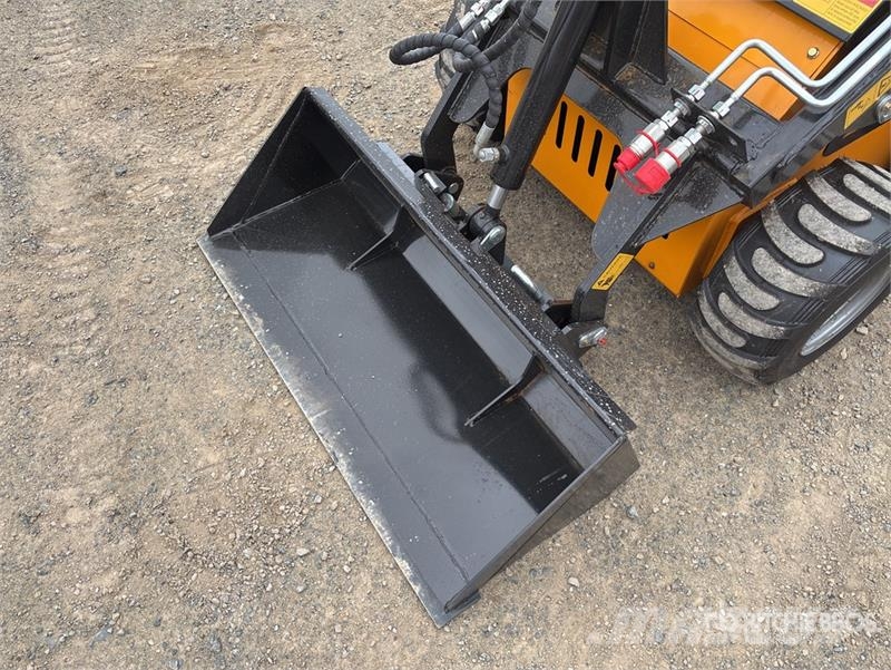  SDLOOL SL-323TZD Mini Skid Steer Loader (Unused) Skid steer mini nakladalci