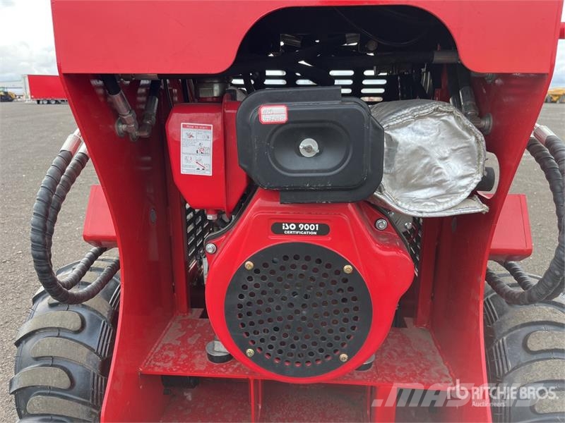 SDLOOL SL-323TZD Mini Skid Steer Loader (Unused) Skid steer loaders