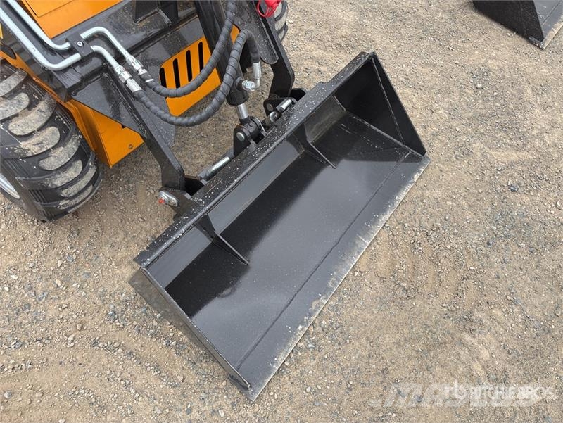  SDLOOL SL-323TZD Mini Skid Steer Loader (Unused) Skid steer mini nakladalci
