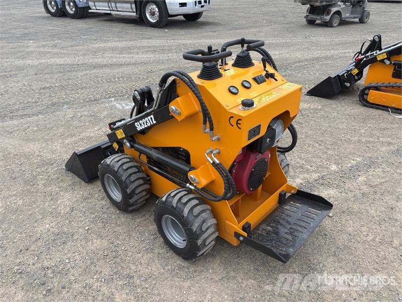 SDLOOL SL-323TZD Mini Skid Steer Loader (Unused) スキッドステアローダー