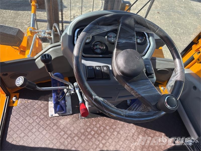 SDLOOL SL-35 3.5 ton 4x4 Rough Terrain Forklift (U 越野叉车|叉装车