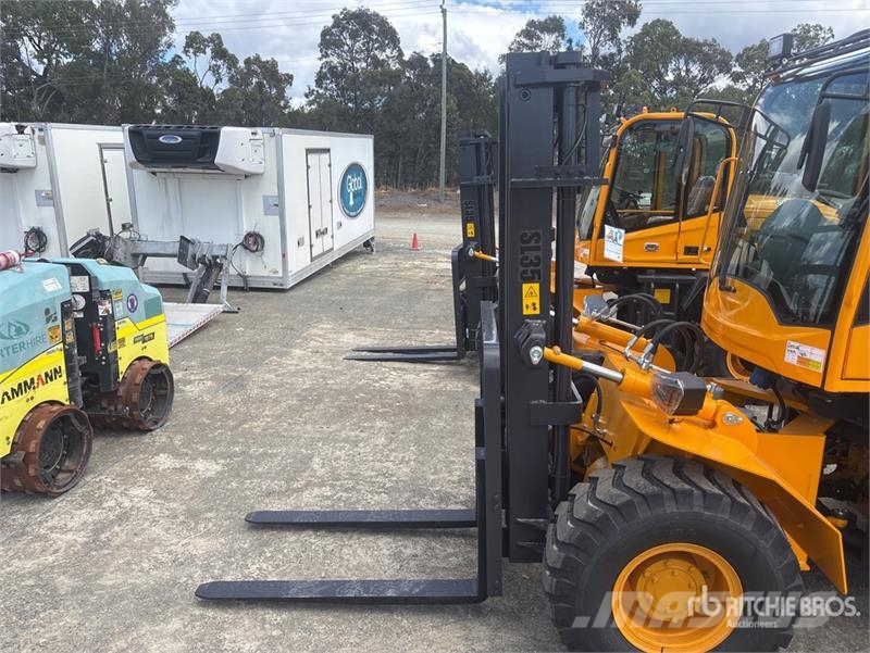 SDLOOL SL-35 3.5 ton 4x4 Rough Terrain Forklift (U 越野叉车|叉装车