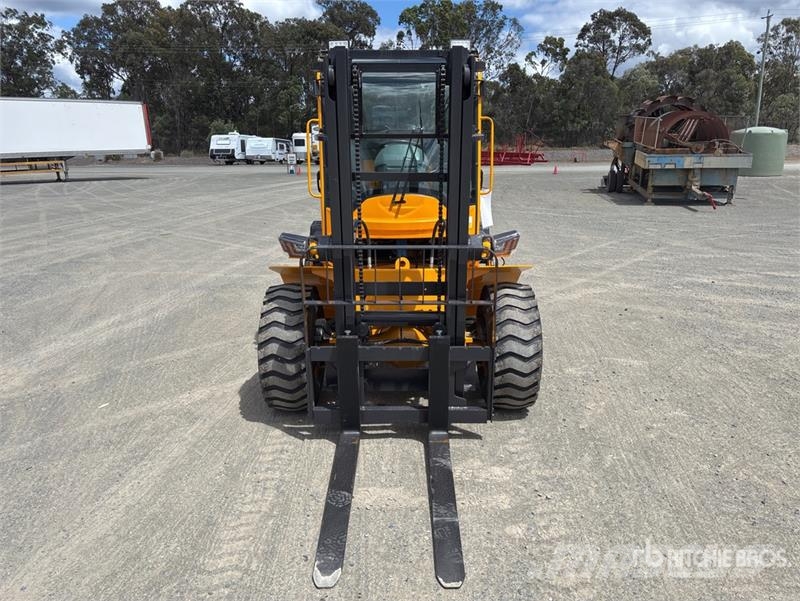  SDLOOL SL-35 3.5 ton 4x2 Rough Terrain Forklift (U شاحنات الطرق الوعرة