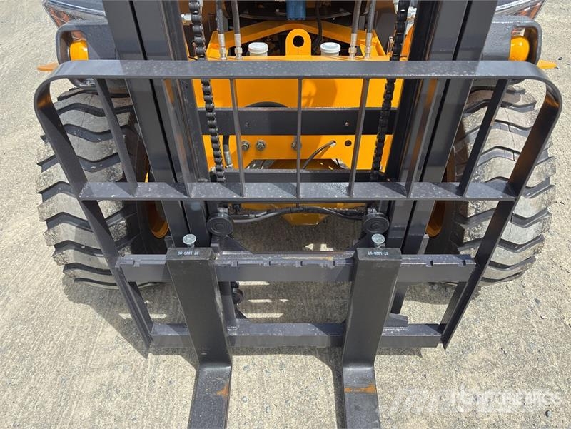  SDLOOL SL-35 3.5 ton 4x2 Rough Terrain Forklift (U شاحنات الطرق الوعرة