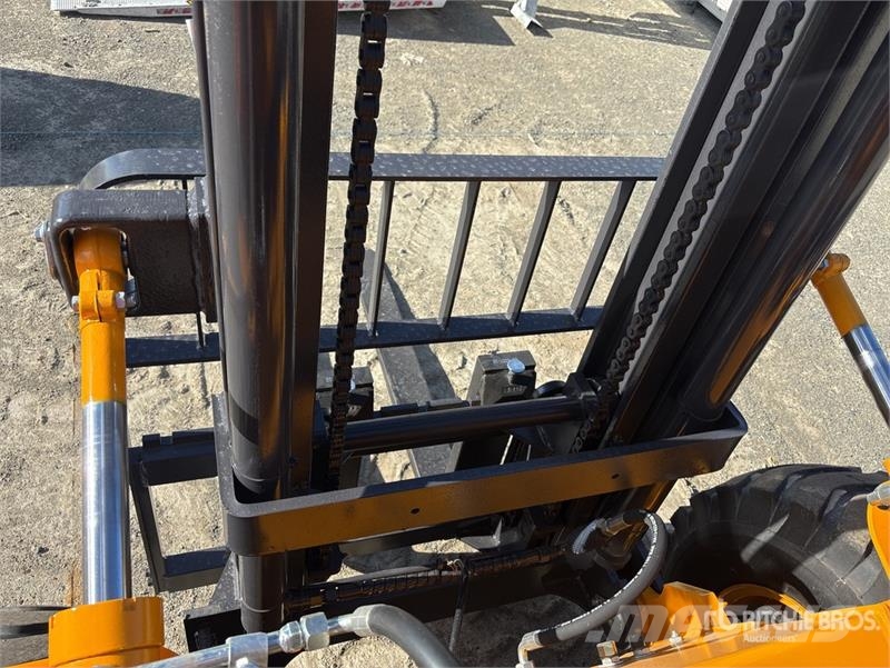 SDLOOL SL-35 3.5 ton 4x4 Rough Terrain Forklift (U 越野叉车|叉装车