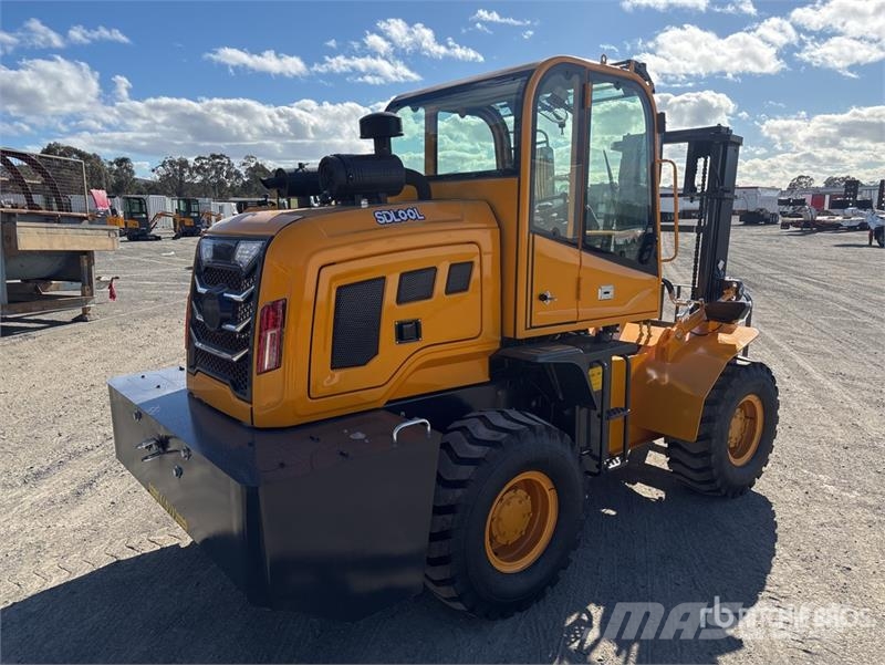 SDLOOL SL-35 3.5 ton 4x4 Rough Terrain Forklift (U 越野叉车|叉装车