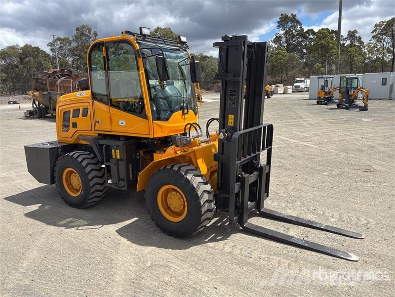  SDLOOL SL-35 3.5 ton 4x2 Rough Terrain Forklift (U شاحنات الطرق الوعرة
