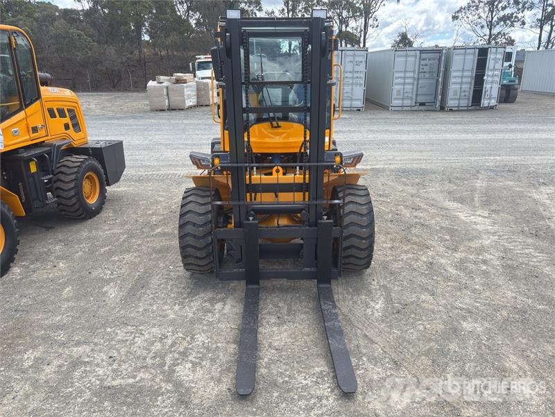 SDLOOL SL-35 Rough Terrain Forklift (Unused) Vanterenski viljuškar