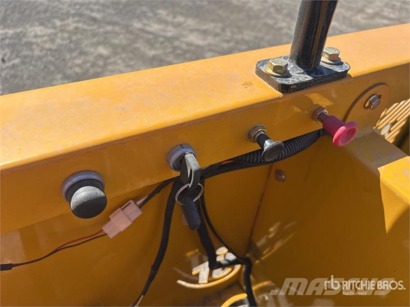 SDLOOL SL-J1500 1.5 ton Mini Crawler Dumper (Unuse Mini tombereau