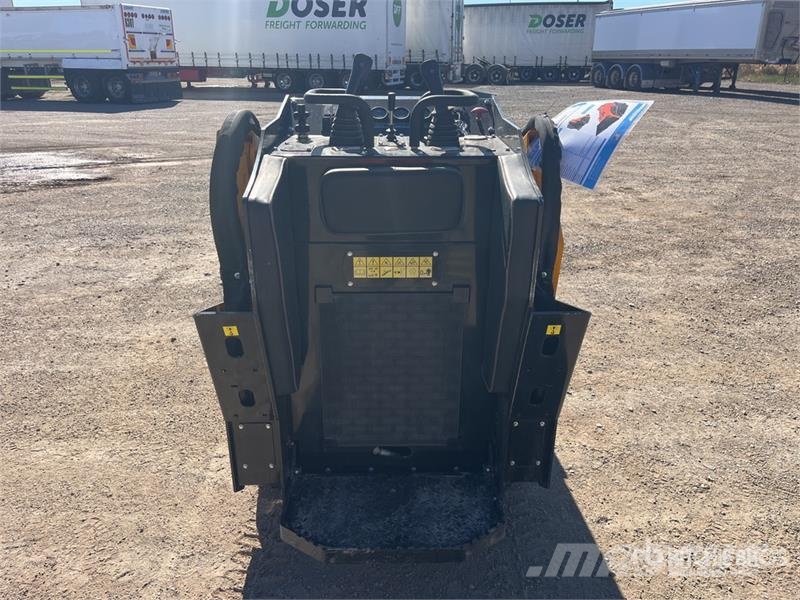 SDLOOL SL1050L Compact Track Loader (Unused) Kompaktrakodók