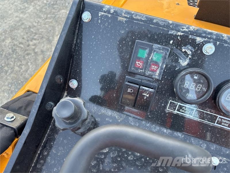 SDLOOL SL1050L Compact Track Loader (Unused) Chargeuse compacte
