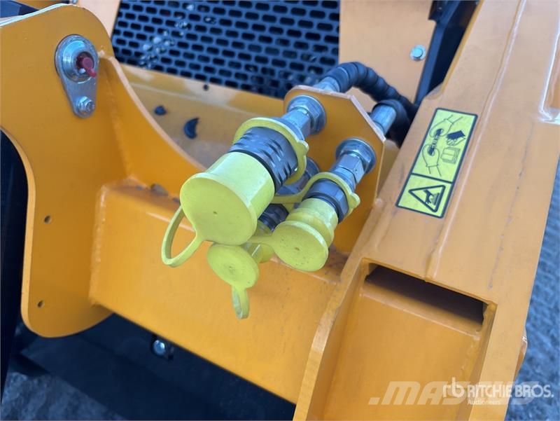 SDLOOL SL1050L Compact Track Loader (Unused) Chargeuse compacte