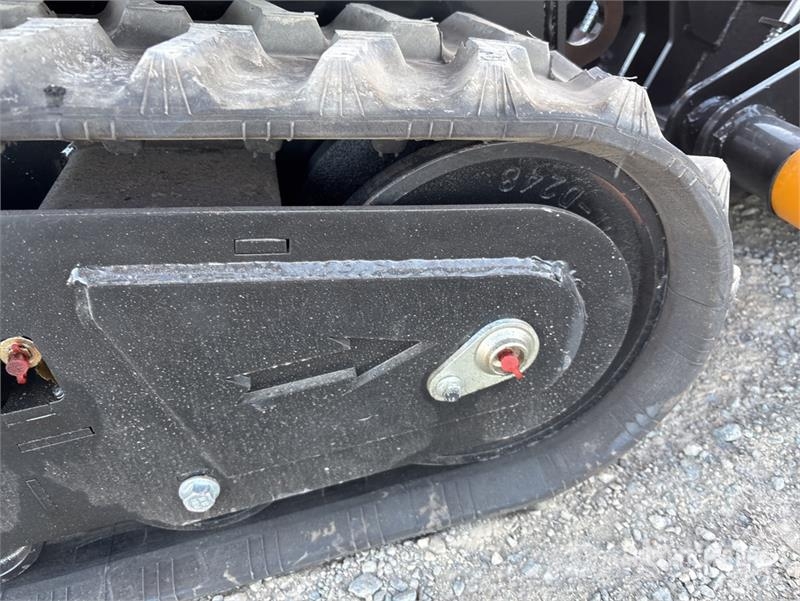 SDLOOL SL1050L Compact Track Loader (Unused) Chargeuse compacte