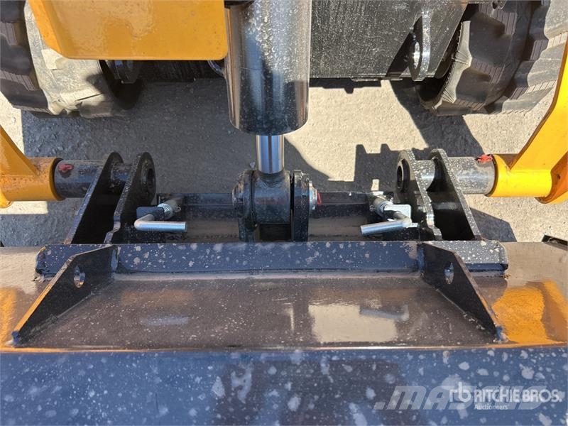 SDLOOL SL1050L Mini Compact Track Loader (Unused) Skid steer loaders