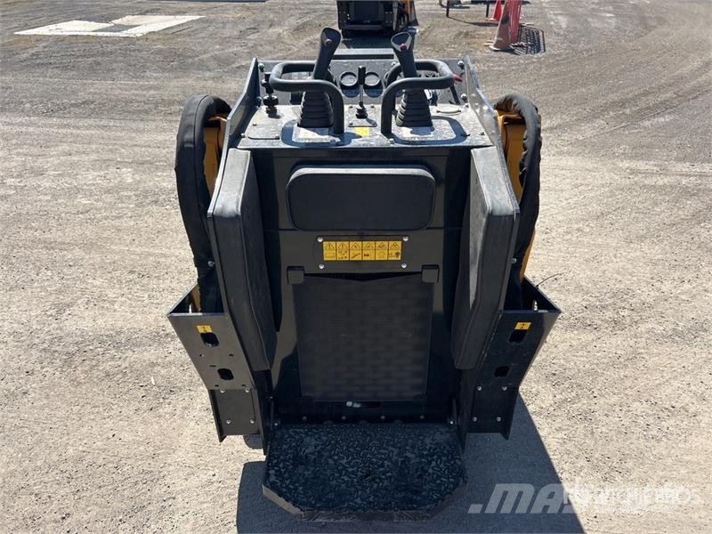 SDLOOL SL1050L Mini Compact Track Loader (Unused) Skid steer loaders