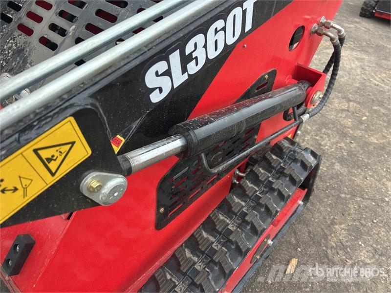  SDLOOL SL360T Skid steer loaders