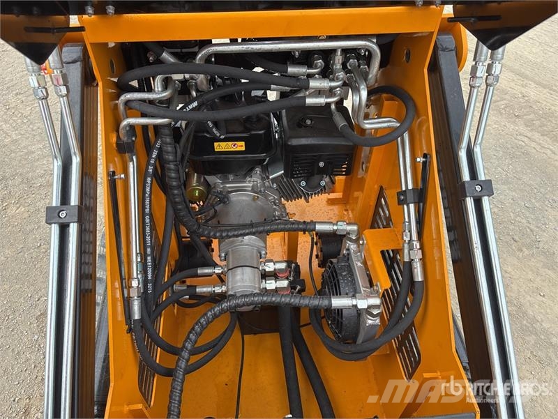  SDLOOL SL360T Mini Skid Steer Loader (Unused) لوادر انزلاقية التوجيه
