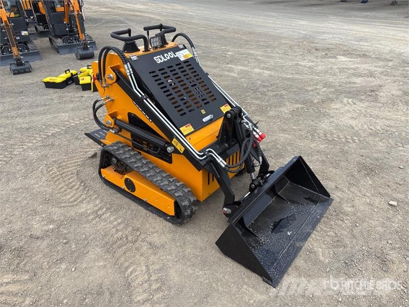  SDLOOL SL360T Mini Skid Steer Loader (Unused) لوادر انزلاقية التوجيه