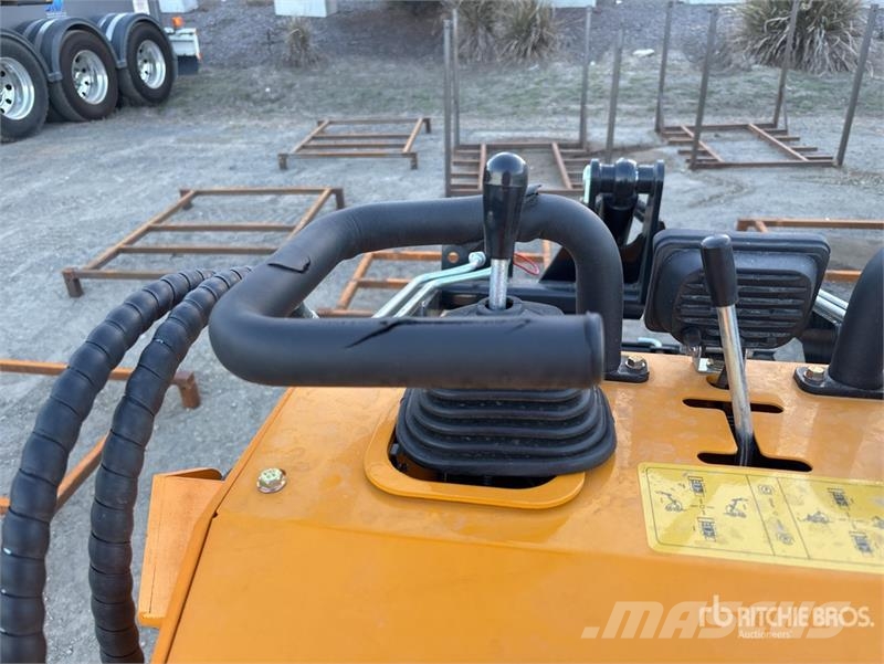 SDLOOL SL360T Mini Skid Steer Loader (Inoperable) Skid steer loaders