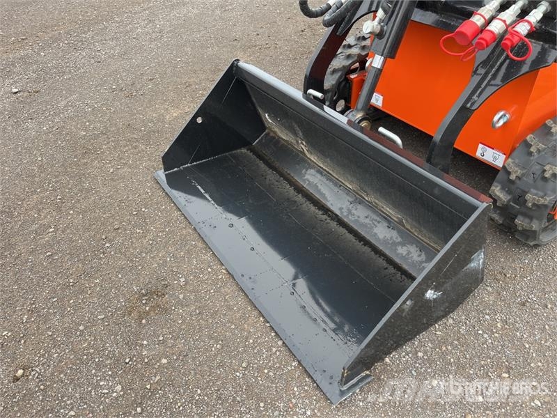 SDLOOL SL36CD Mini Compact Track Loader (Unused) Smykem řízené nakladače