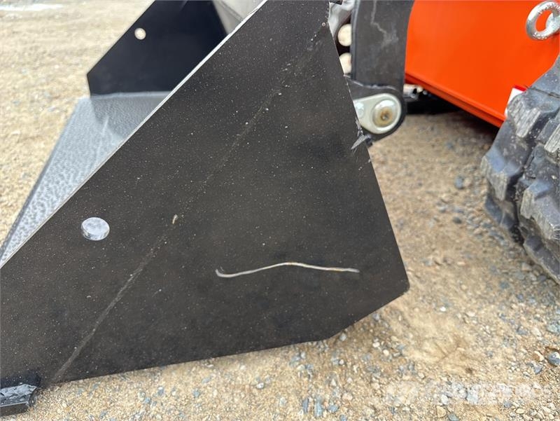  SDLOOL SL36CD Mini Skid Steer Loader (Unused) Skid steer loaders